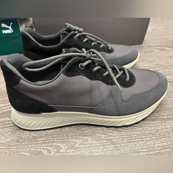 ECCO ST.1 Sneaker Magnet Dark Shadow Suede
Comfort Shoes Men's Size 7.5 - Picture 3 of 5